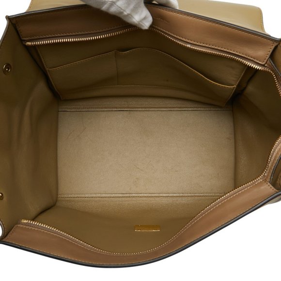 CELINE Cream Leather Shoulder Bag - Picture 12 of 16